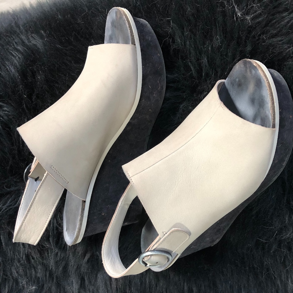 Coclico Sandals